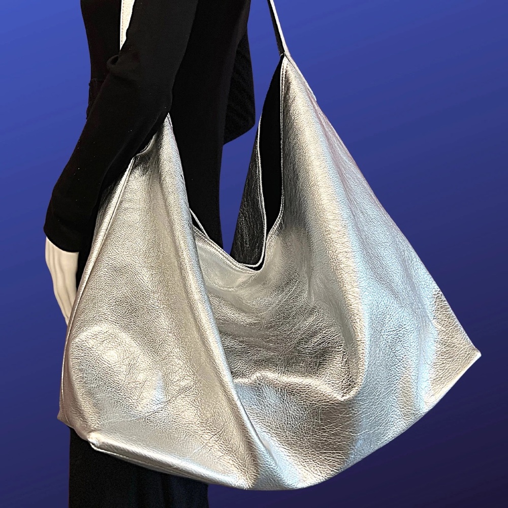 NEW SILVER Metallic LEATHER Hobo XL Bag TRAVEL Custom Interior Bottle Holder - Picture 2 of 5